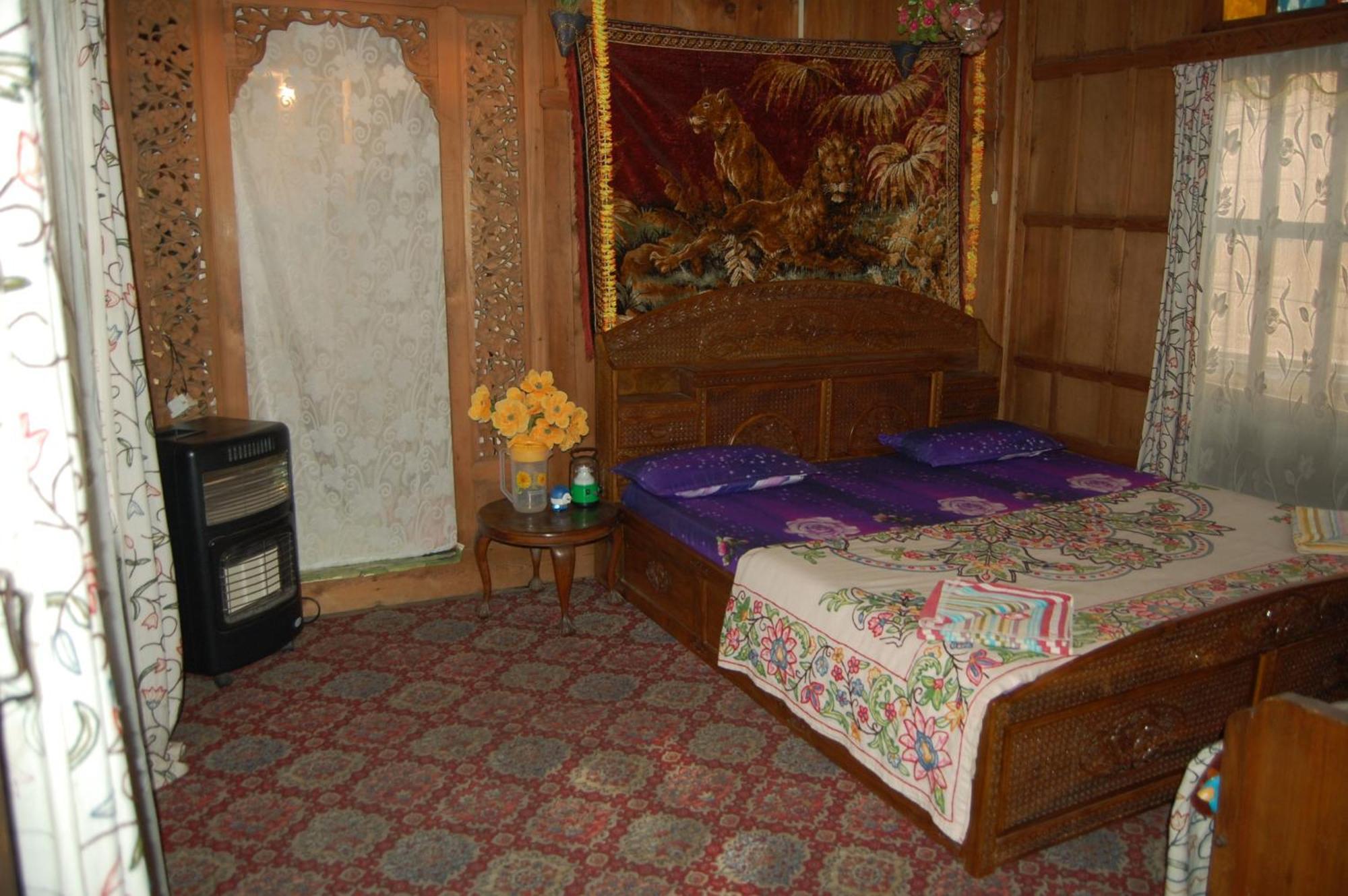 Houseboat Zaindari Palace Srīnagar المظهر الخارجي الصورة