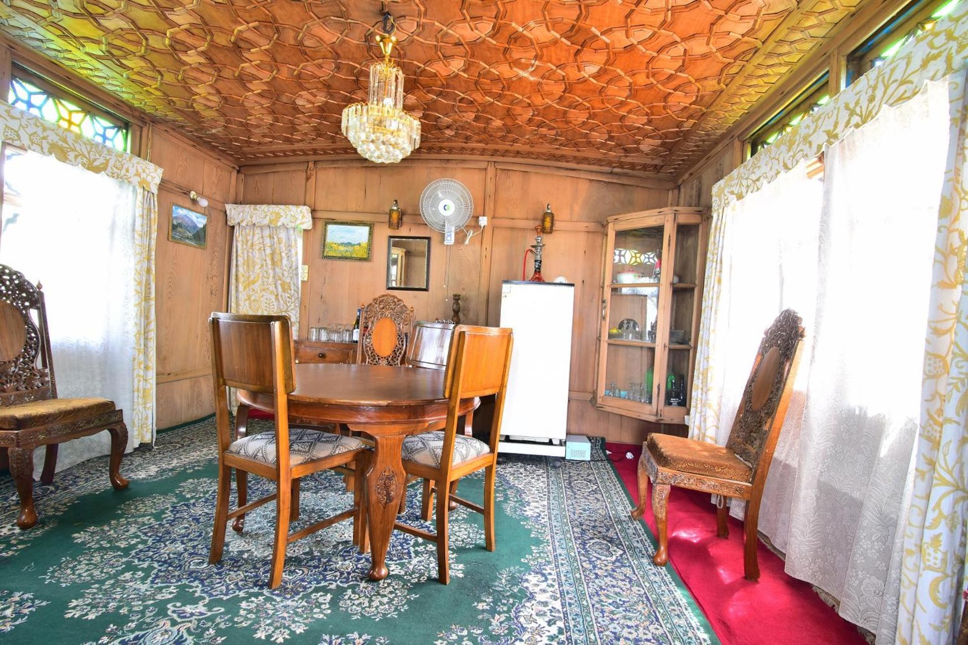 Houseboat Zaindari Palace Srīnagar المظهر الخارجي الصورة