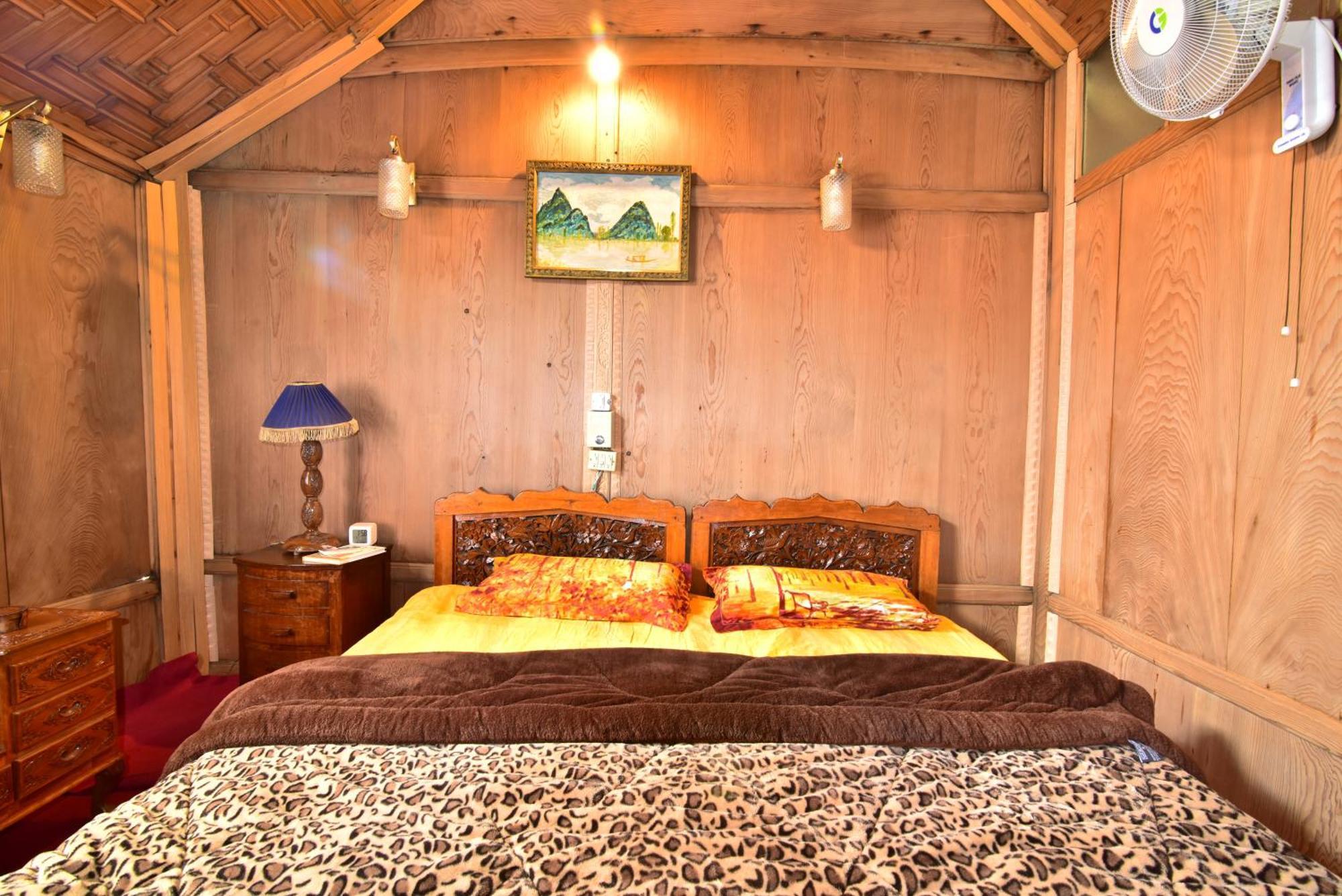 Houseboat Zaindari Palace Srīnagar المظهر الخارجي الصورة