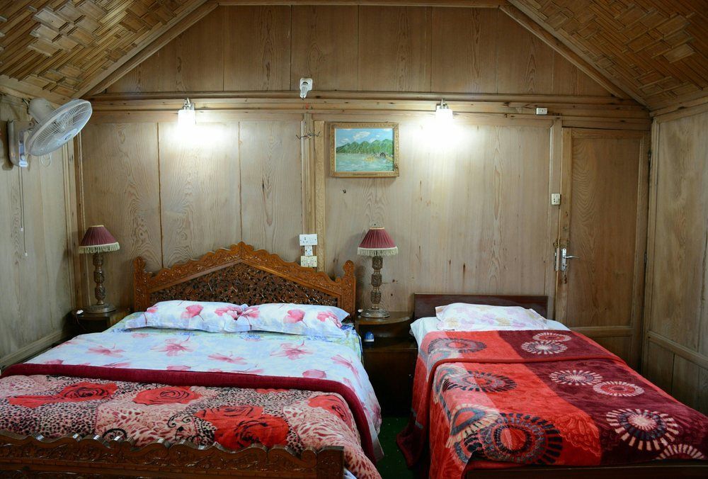 Houseboat Zaindari Palace Srīnagar المظهر الخارجي الصورة
