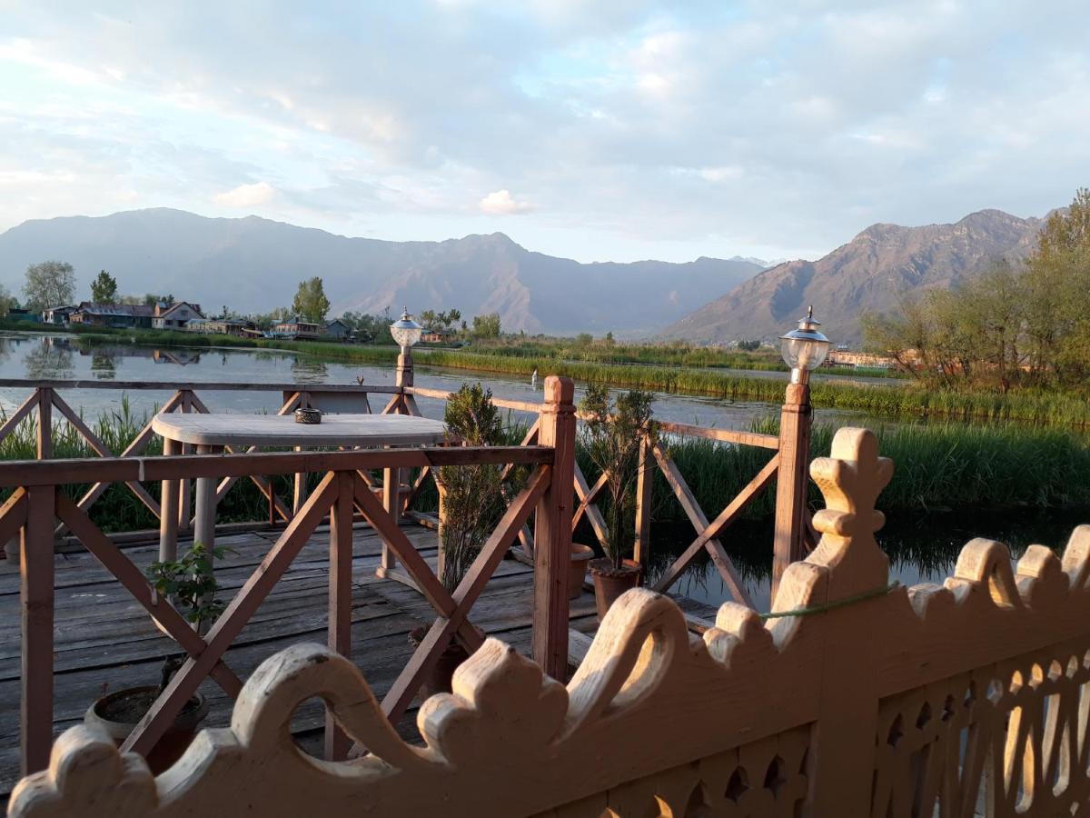 Houseboat Zaindari Palace Srīnagar المظهر الخارجي الصورة